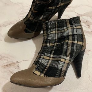 N.Y.L.A. BRINDLE Womens Ankle Boots Size 8.5